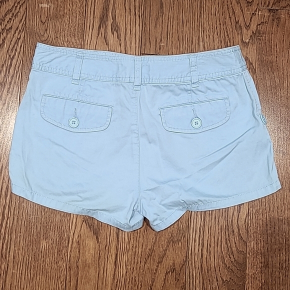 2/$25 Pretty baby blue shorts. Size6 - Picture 2 of 4